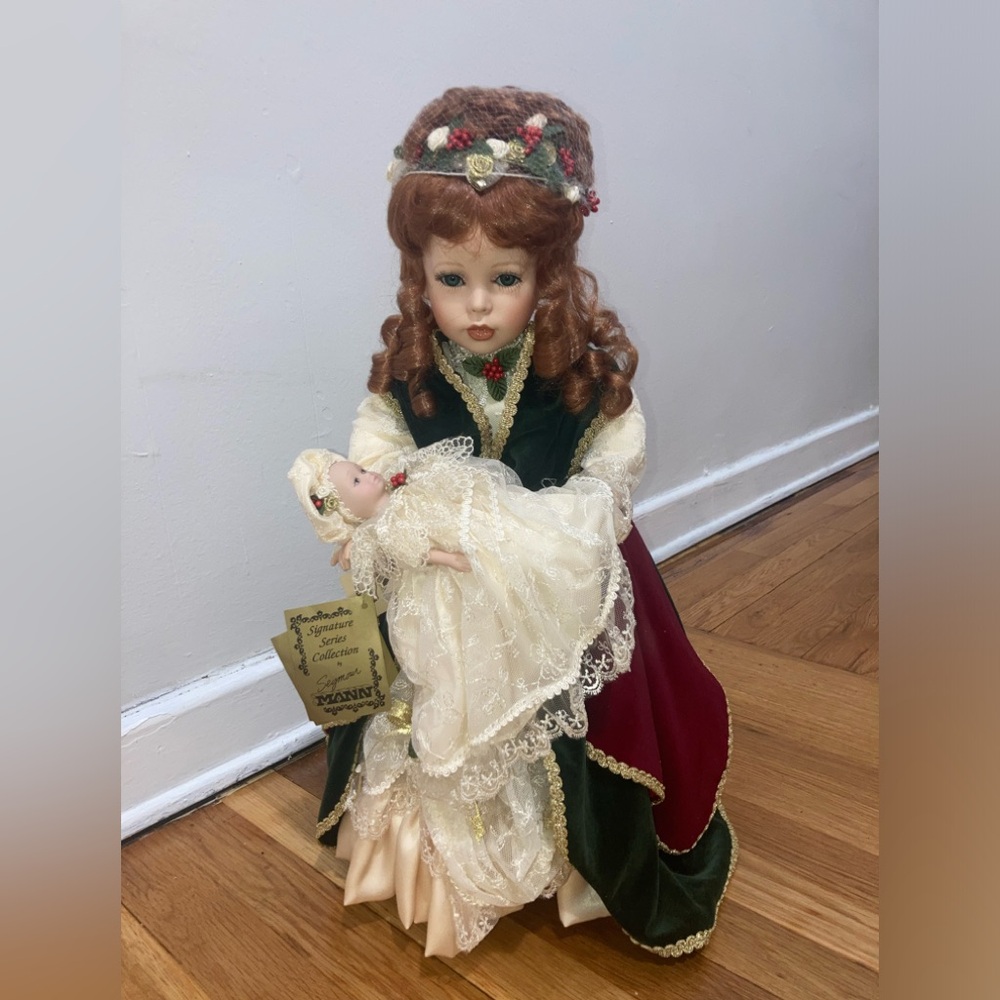 RARE Seymour Mann Series Collection SABRINA BABY Collectible Porcelain Doll